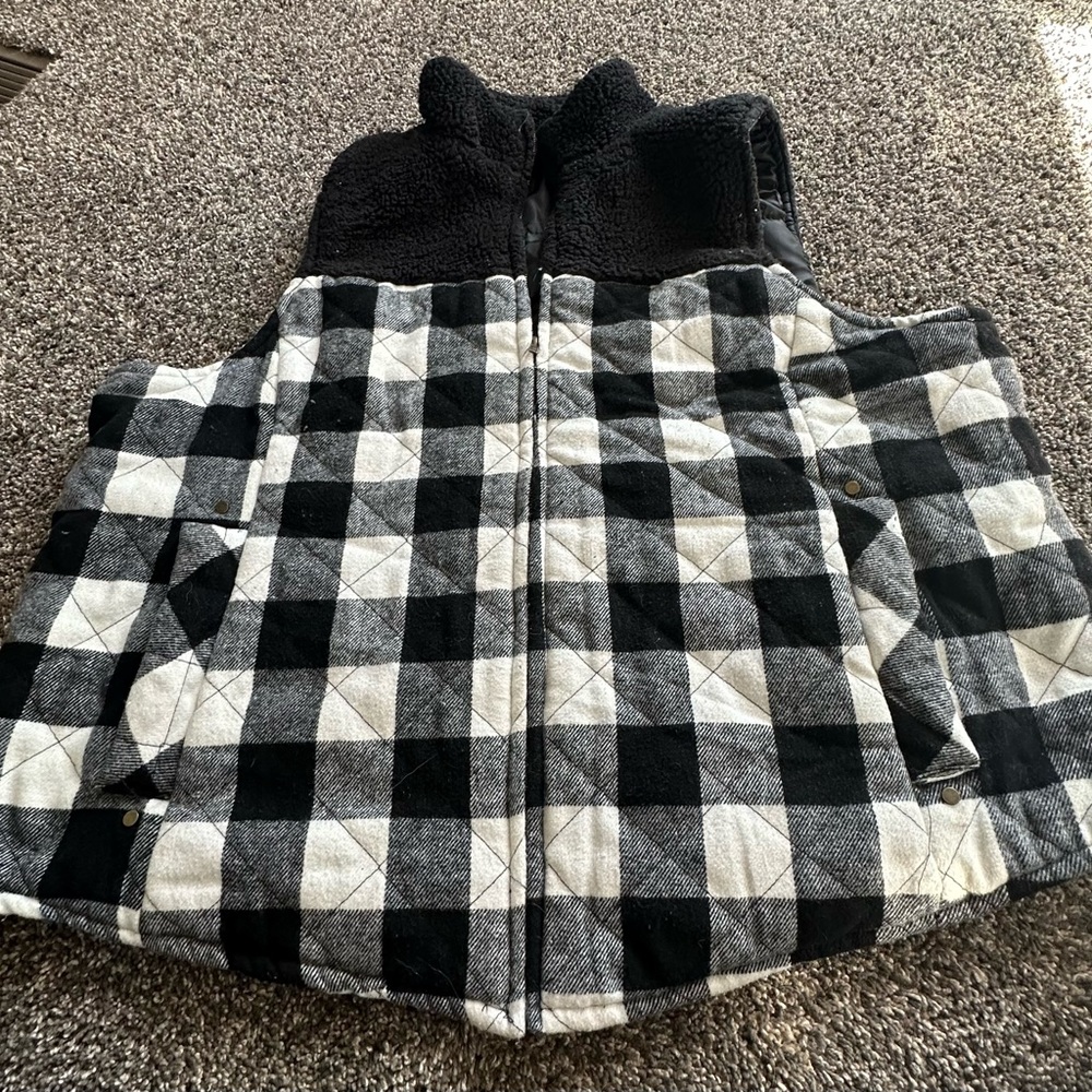 Maurices Vest